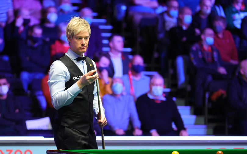 露出了防守 露出了防守