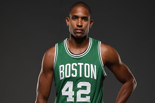 洛杉矶道奇官方商城：2025 赛季 MVP 纪念画册首日预订量突破 8 万册，刷新周边销售纪录